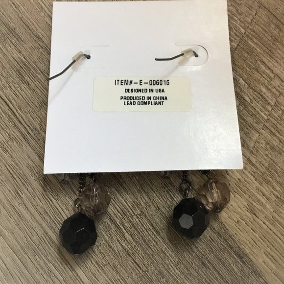 Just Jewelry Earrings - Picture 3 of 3